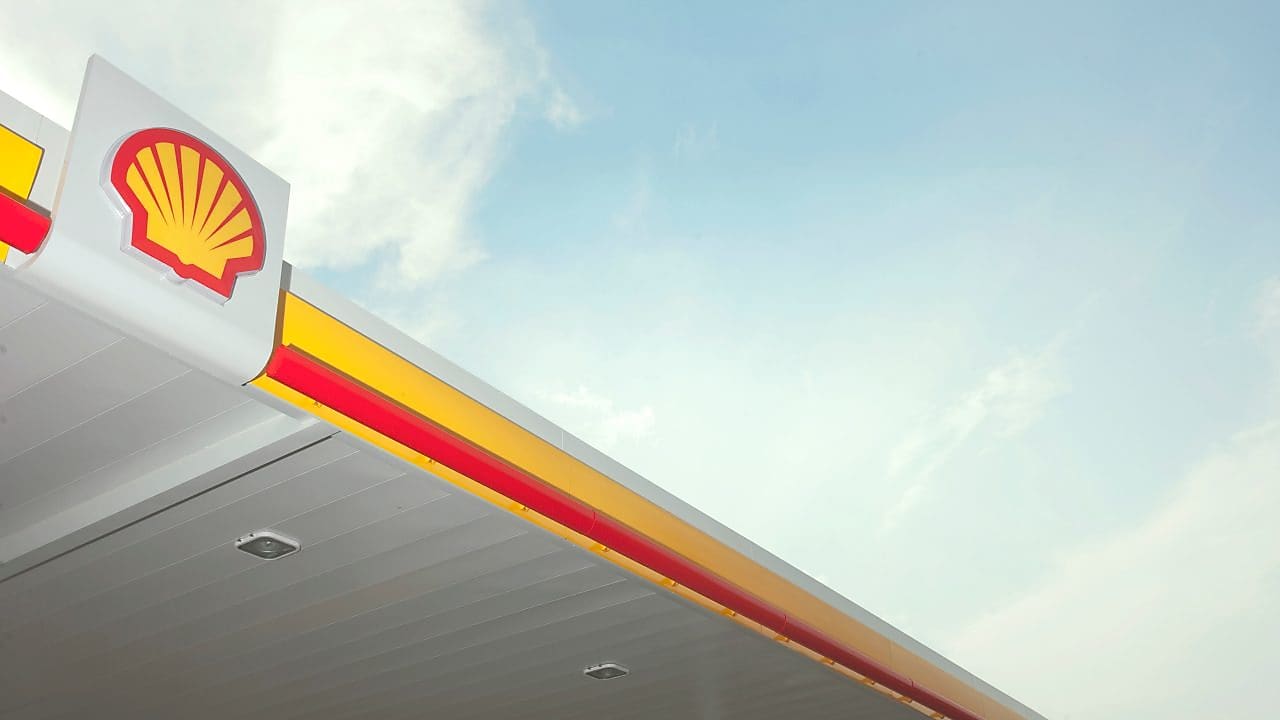 Canopée d'une station-service Shell