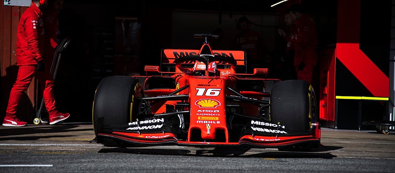 Du circuit à la route